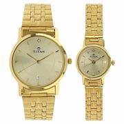 Stylish Titan Analog Watch with Day & Date – Golden